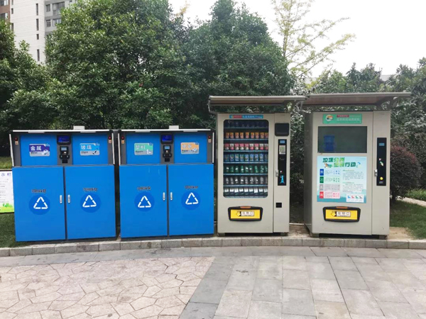 上海城管執法部門共開出199張（zhāng）罰單.jpg